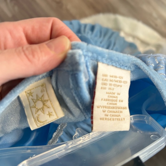 Princess Dress Blue With Cloak Faux Velvet/fur Size 11-12 Girls - Picture 6 of 15